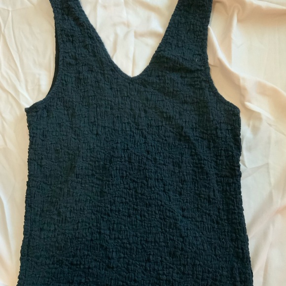 textured black v-neck full length - Picture 2 of 3